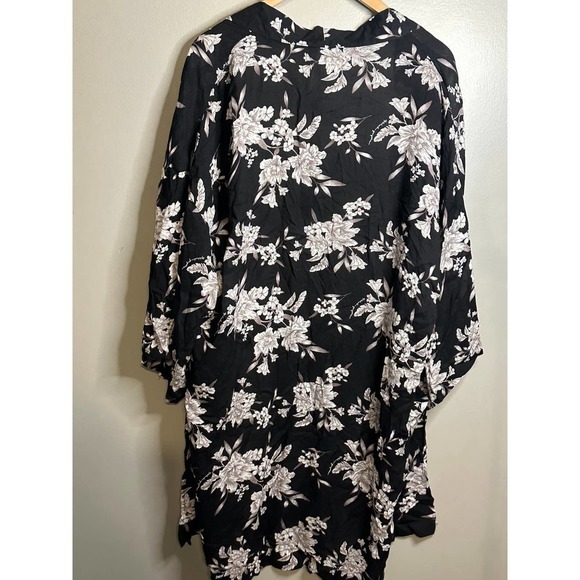Spiritual Gangster Tie‎ Front Kimono Robe Top One Size Black Pink Floral - Picture 4 of 5